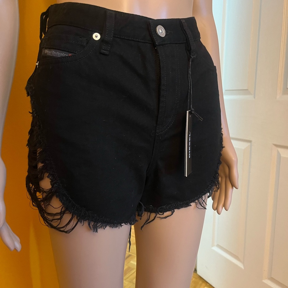 DIESEL sz 24 DE-FREED Black Distressed Denim Women Shorts NWT